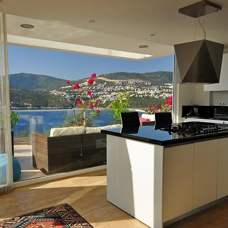 Lumineux Kalkan